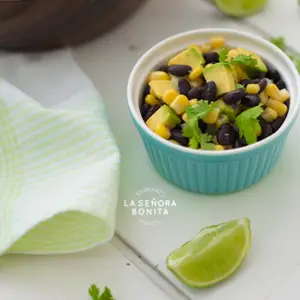 Burritos de Pollo Picante con Ensalada de Granos/ Sagrario Matos